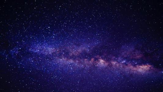 中国第一个上太空的卫星,卫星那么大是怎么发射到太空的