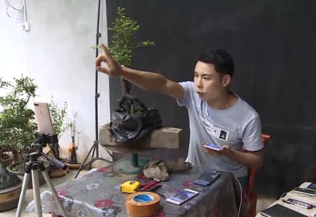 小伙创业直播卖货变成亿万富翁,临沂小伙花200元卖盆景
