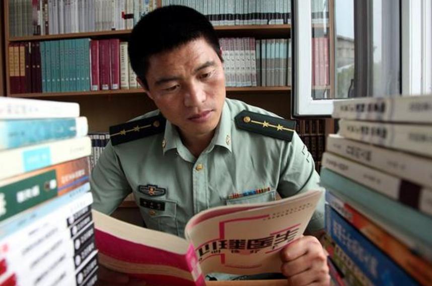 大学生当兵报名没选上会怎么样,大学生考军校没考上怎么办