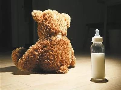 宝宝突然厌奶又嗜睡,宝宝突然厌奶怎么回事