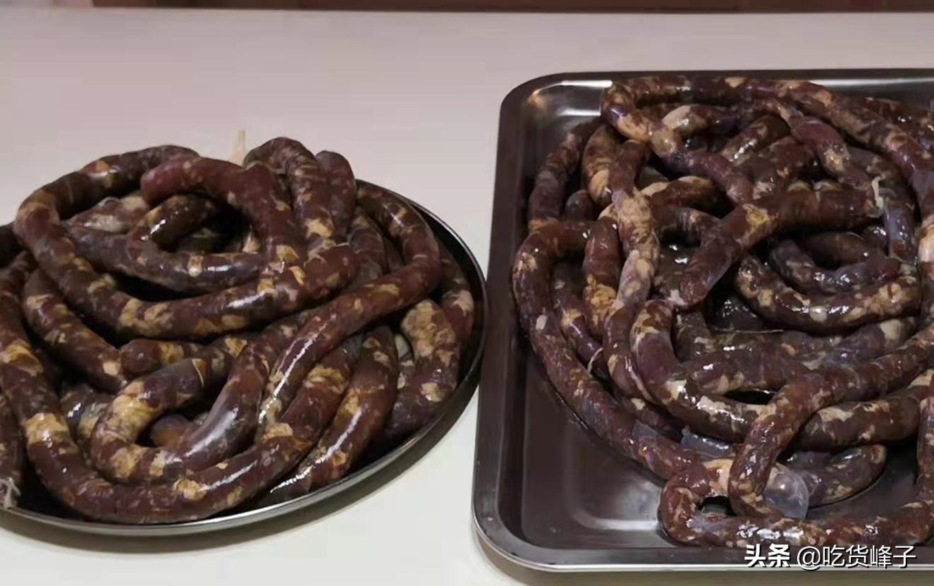 晾好的香肠煮香肠的正确方法,腌制的好的香肠直接晾晒