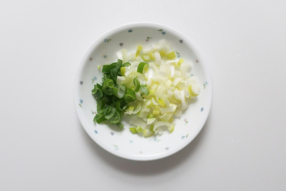 酸辣烤茄子教程,不辣的蒜蓉烤茄子做法