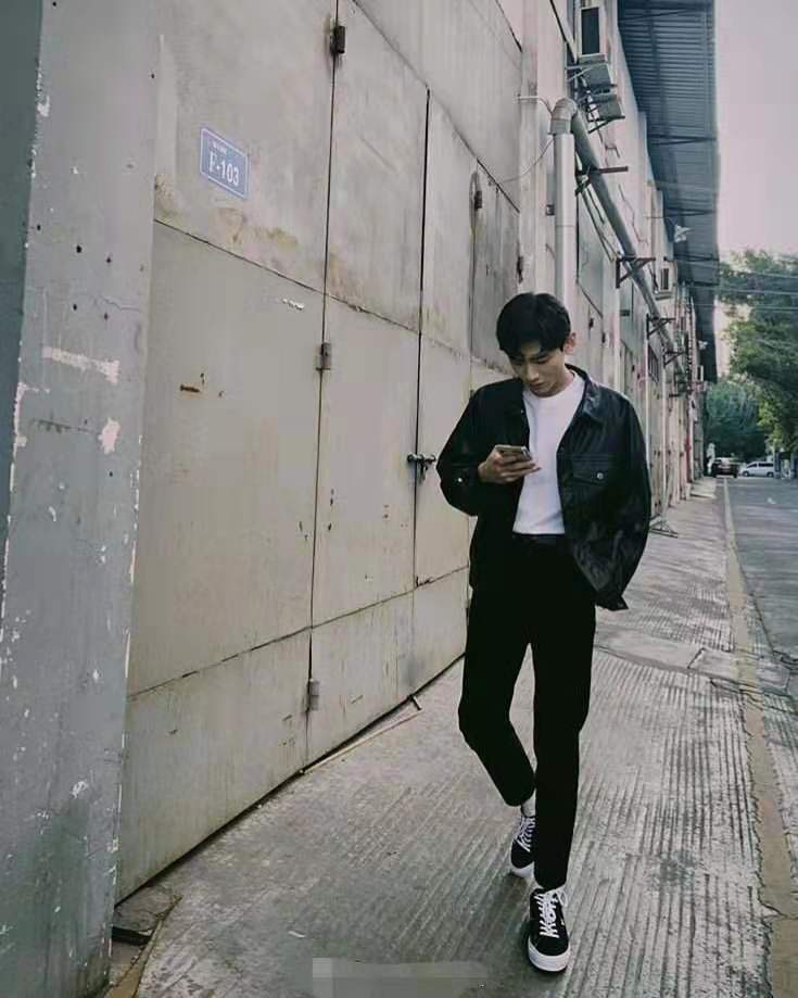 时尚流行的皮衣,时尚潮流真皮皮衣