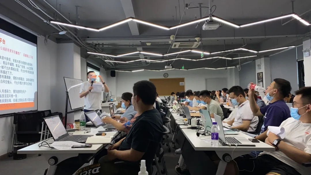 淘宝大学“畅学卡”重启线下课堂,迎来第一课