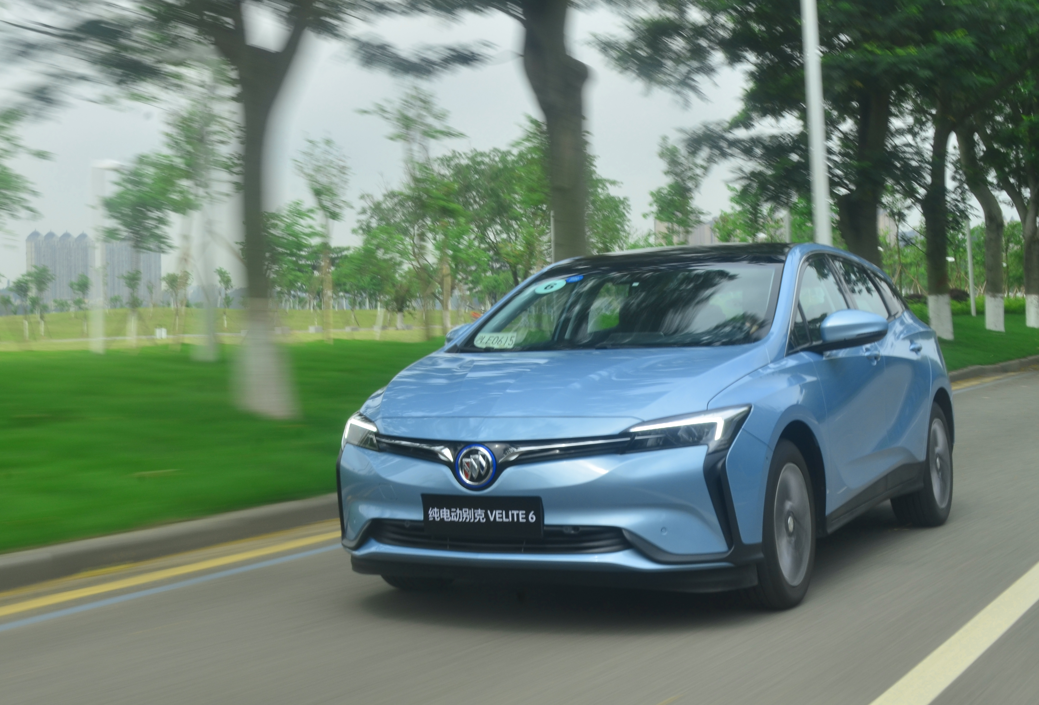 科技感满满别克velite6看车记,最近大热的混合动力别克velite6
