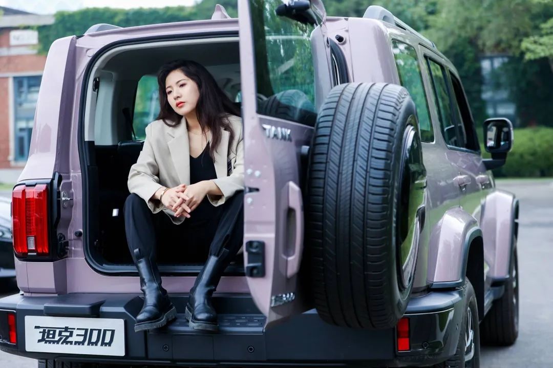 新时代女性不被定义作文,都市新时代女性啥意思