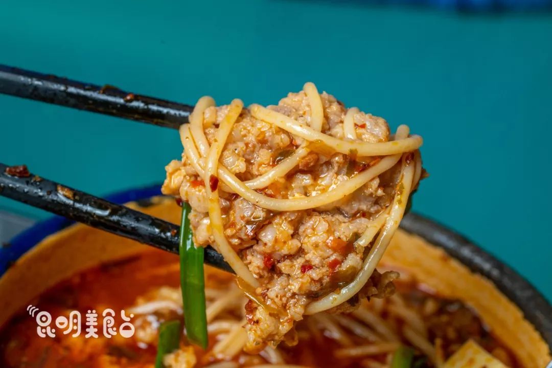 昆明日均卖500碗的米线店有哪些,昆明卖米线难吗