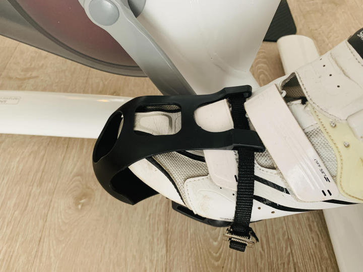 野小兽动感单车哪款比较舒适,一台动感单车