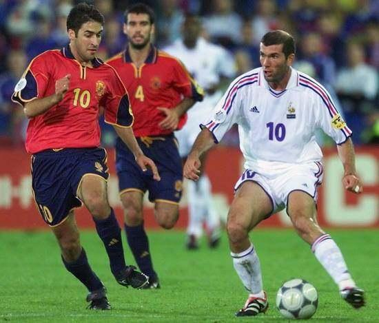 2000年欧洲杯记忆:橙色郁金香的点球之殇,以及法兰西傲笑群雄