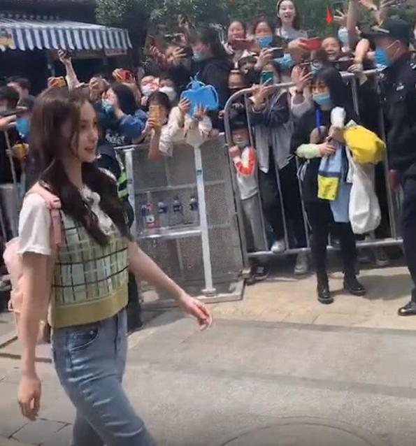 刘涛胡海泉最美现场版,胡海泉四十箱口罩