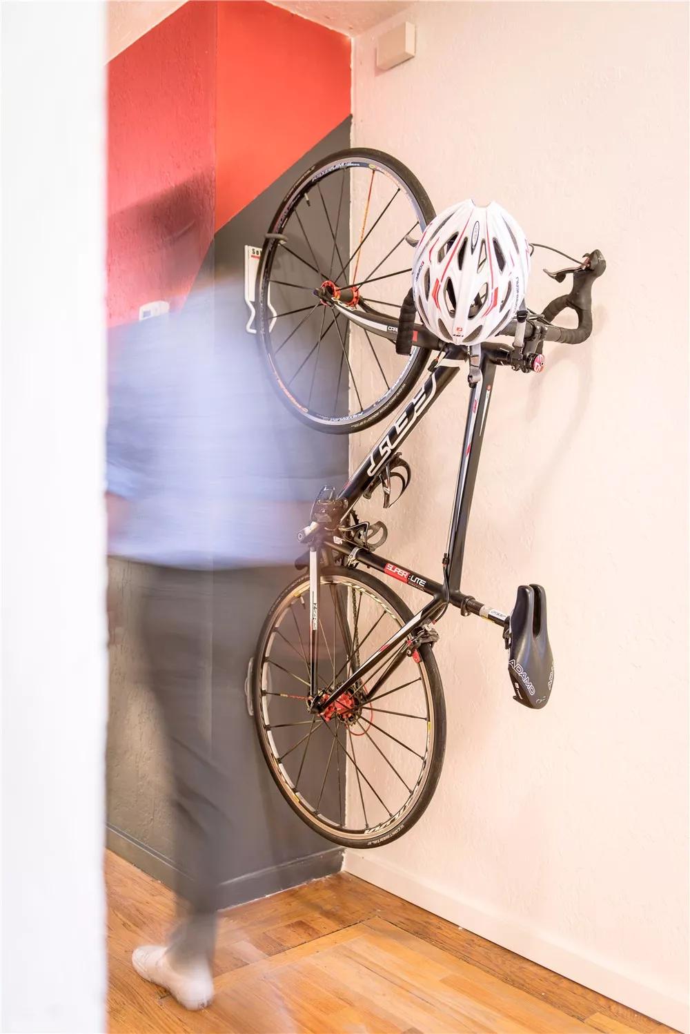 他一个人住,她一人独住100平复古房