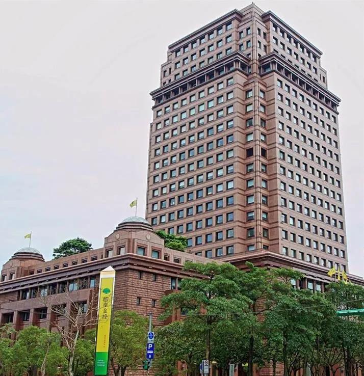 台湾蔡家发家史,台湾首富蔡家