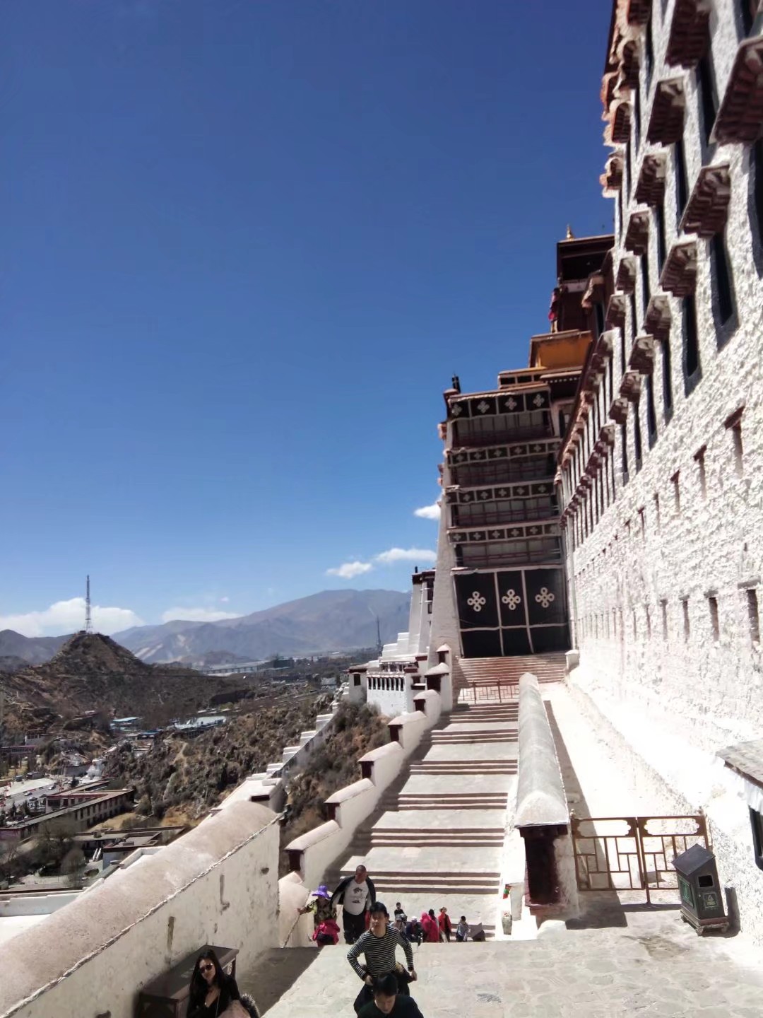 去拉萨建议游玩几天,去拉萨最详细的旅游攻略