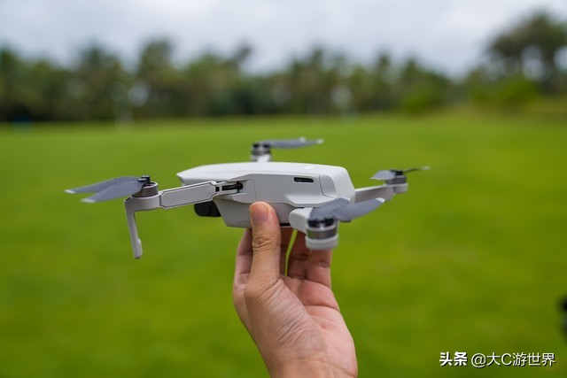 大疆御mavicmini无人机价格,大疆御mavic2无人机评测