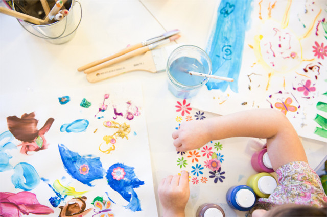 5种喜好颜色识别孩子性格,孩子喜欢的颜色也能判断孩子性格