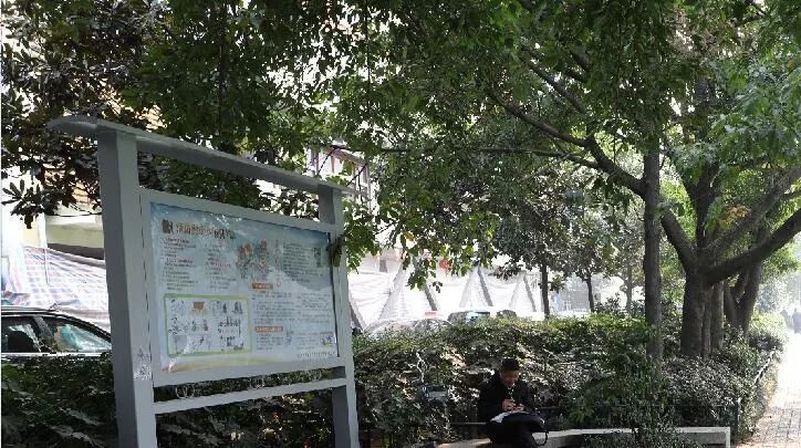 成华头条|剃头匠吴师傅的“烦恼”不见了