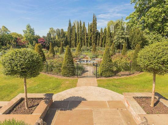 阿联酋总统身家1654亿光在伦敦就有140套豪宅