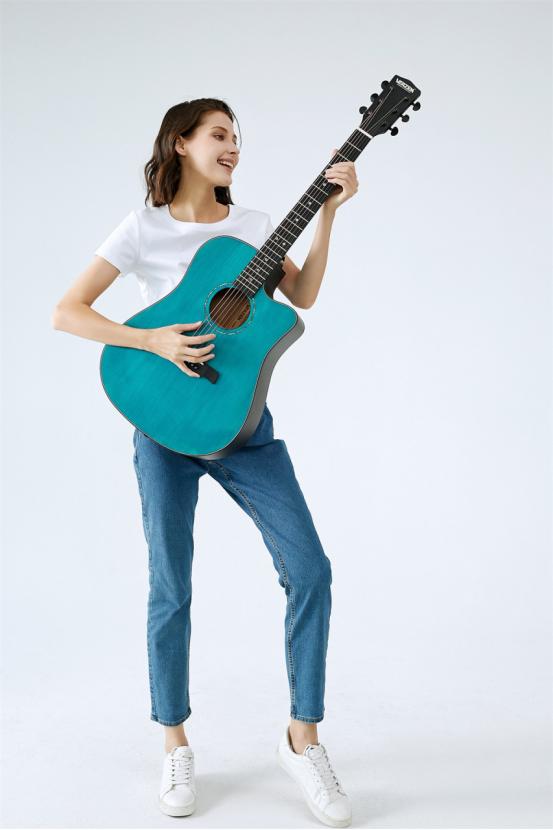 吉他初学者预算1000该买什么吉他,初学者入手1000元以内的吉他推荐