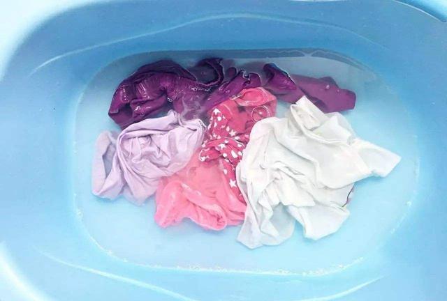 为什么女人每天都洗衣服,女生为什么天天洗内裤