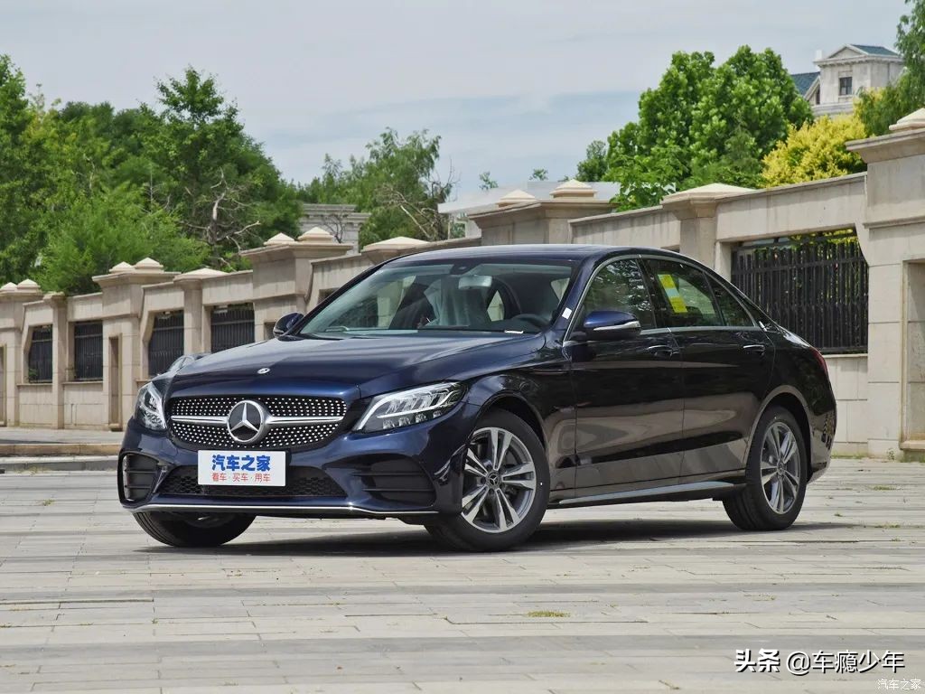 宝马3系入门版多少钱,2018款宝马3系320lim运动曜夜版