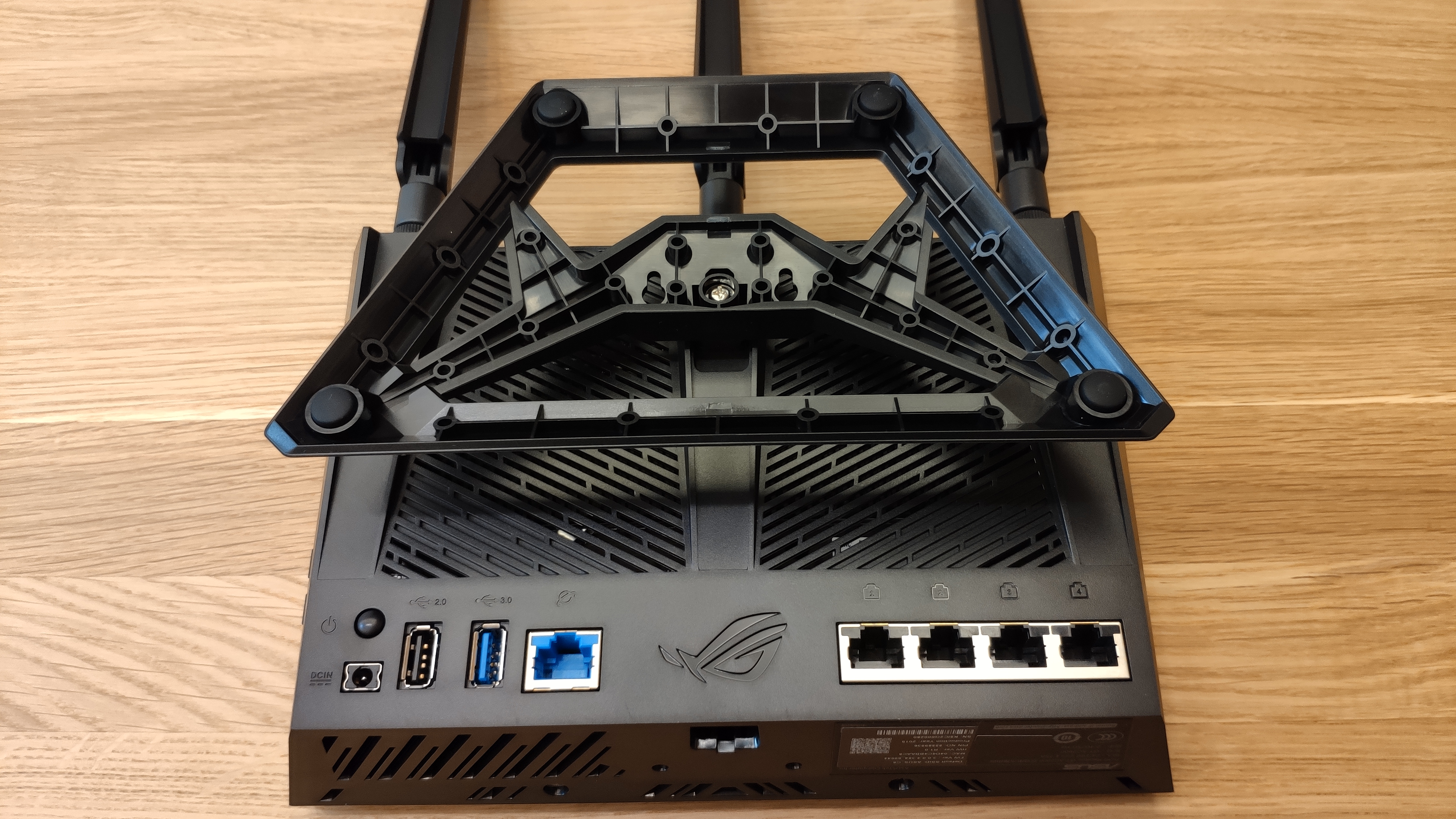 华硕roggt-ac2900电竞路由器,华硕rgbgt2900路由器怎么样