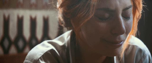 ladygaga承认自己是个平凡人,ladygaga一个明星的诞生发布会