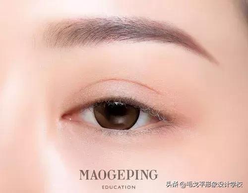 怎样画出大眼妆,如何画出精致眼妆