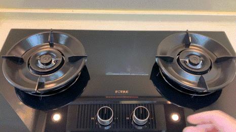 嵌入式燃气灶怎么防油污,嵌入式燃气灶如何选择炉头