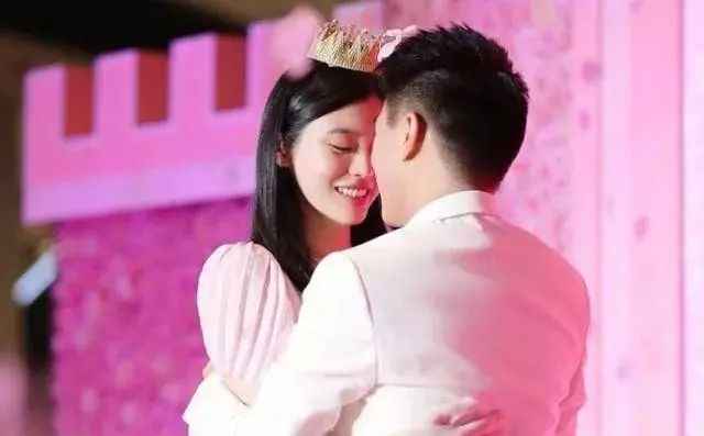 唐嫣和奚梦瑶飘忽不定的“肚子”,成了2019娱乐圈的两大谜团