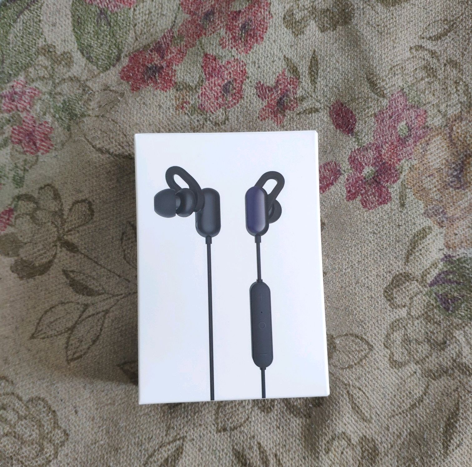 小米蓝牙耳机linefree对比青春版,小米运动蓝牙耳机青春版推荐评测