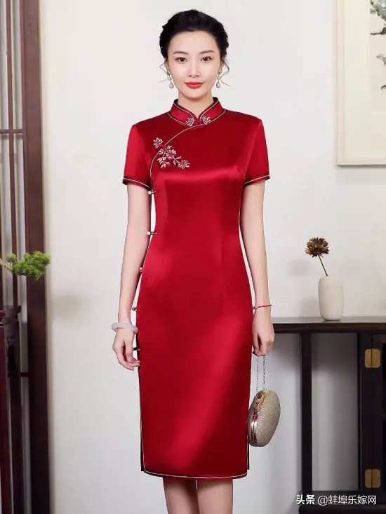 婚礼妈妈礼服挑选攻略,婚礼妈妈怎么穿衣服合适