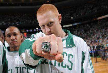 科比连续9场40+诠释黑曼巴精神,科比曼巴全场60分