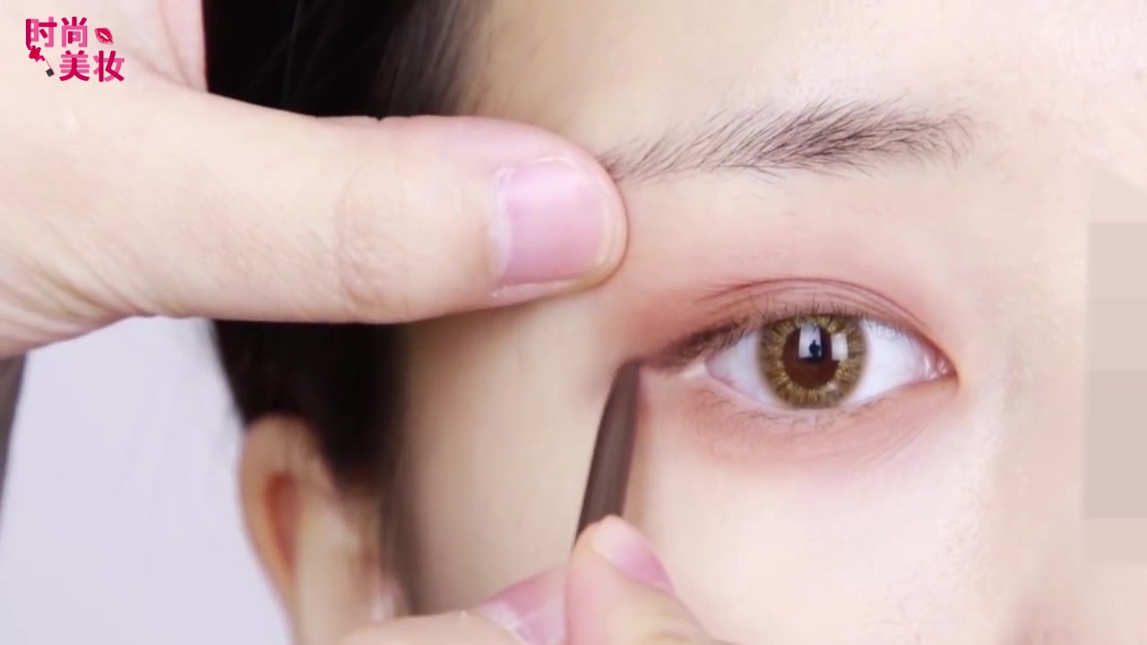 化妆的正确步骤初学者简单视频,化妆技巧初学化妆视频