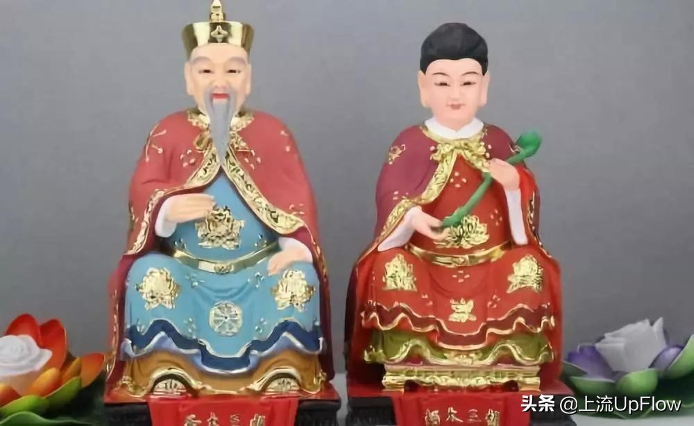 在东北，谁还没个远房亲戚能跳大神儿了？