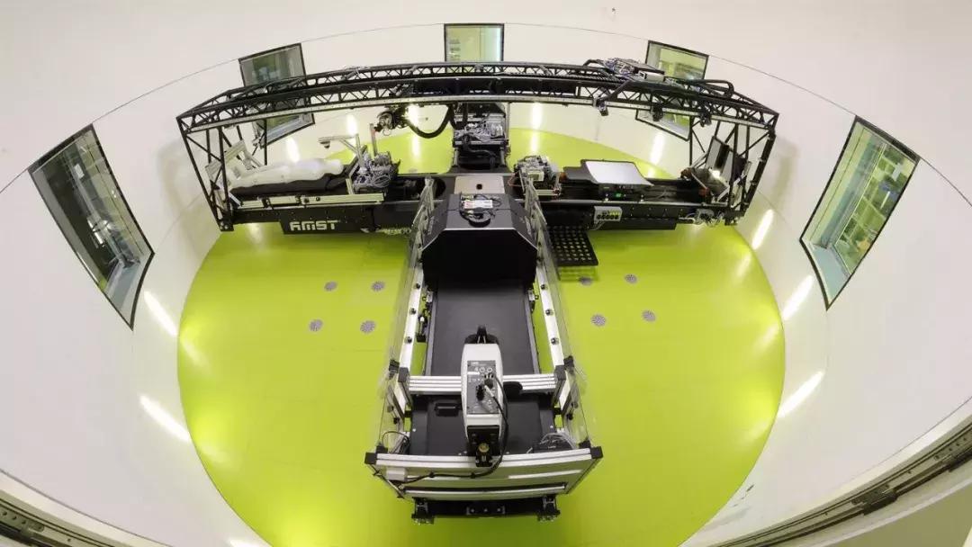 真正的躺赚日入300,躺着就能赚钱的工作月薪8万