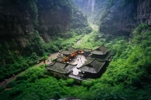 武隆夏季探秘奇特的地缝峡谷,武隆探秘