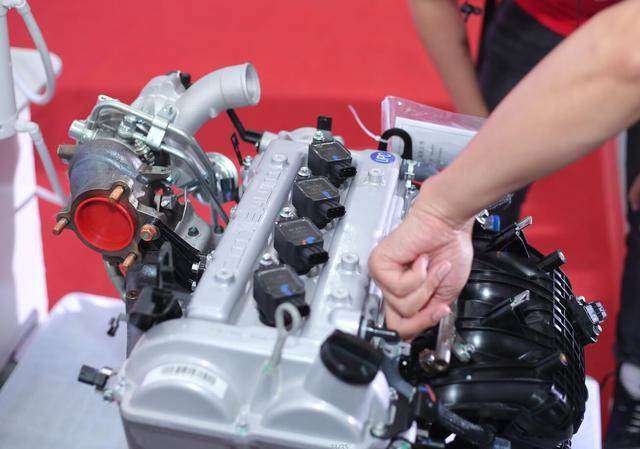 众泰汽车t700讲解,众泰t700发动机内部详细图片