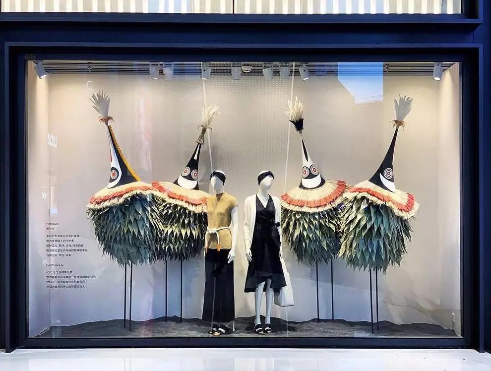 国外服装店服装陈列,服装陈列高级感