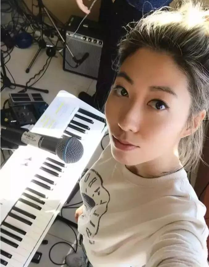 揭秘曲婉婷事件：东北工人血汗钱域外富养明星女