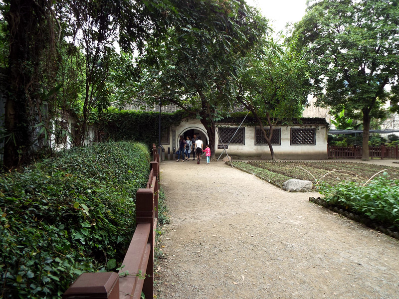 游绍兴东湖鲁迅故居,游绍兴鲁迅故居美景描述