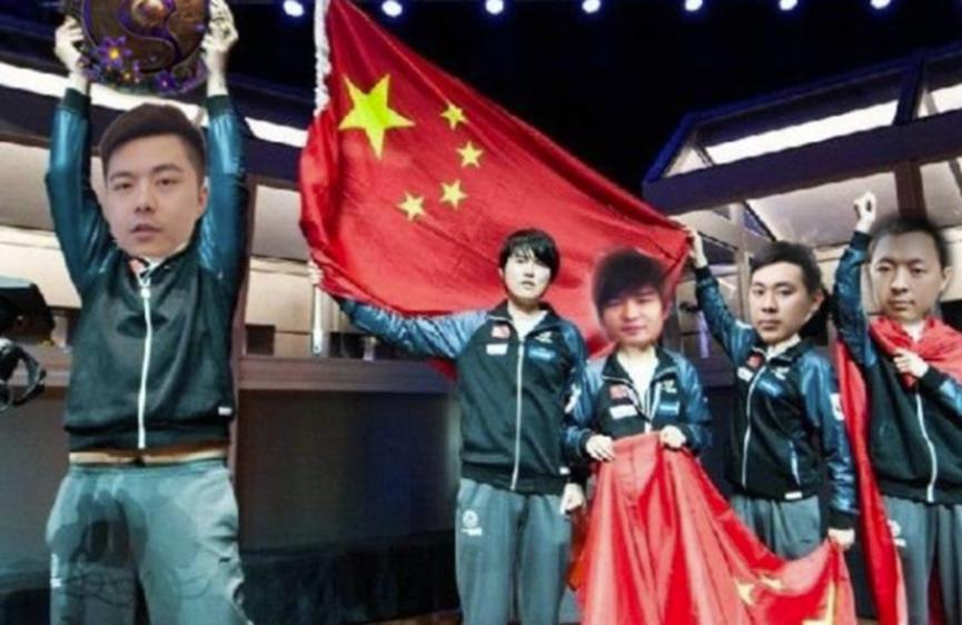 龙神和枫哥忙争刀圈话事人，但真正的大哥只会在危难关头站出来