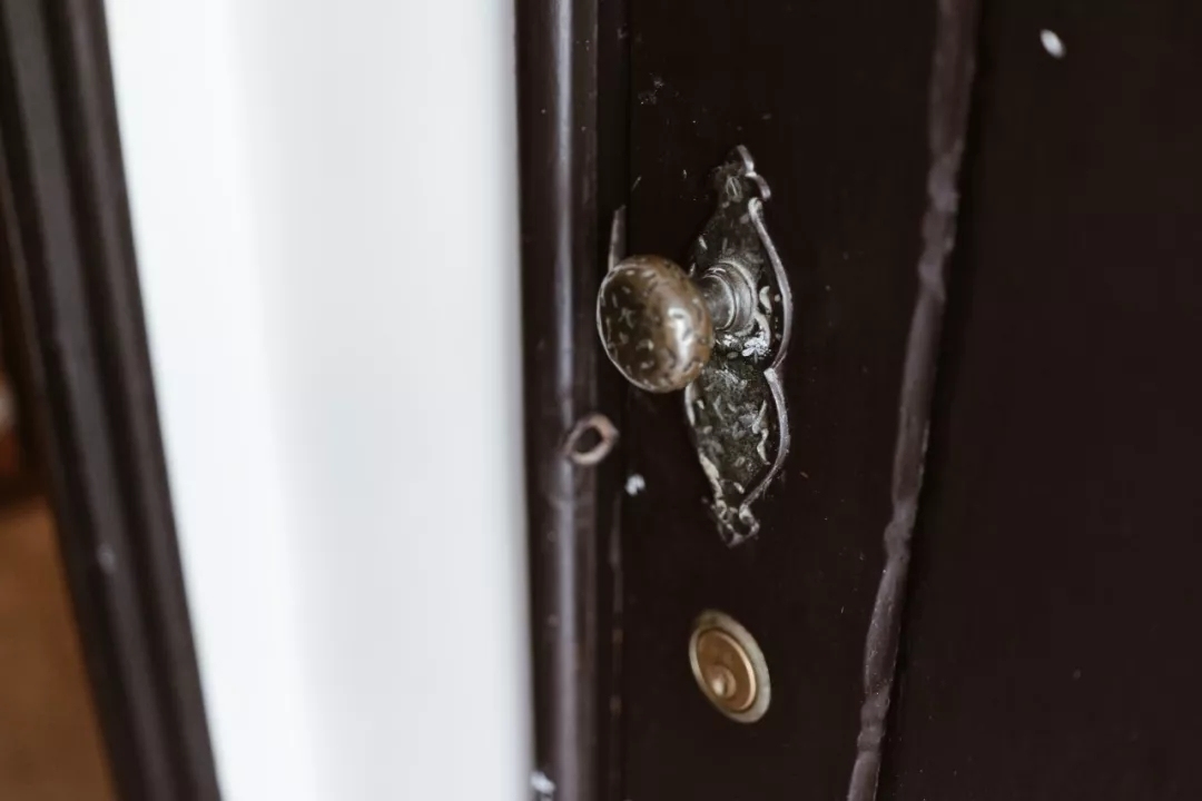 买老破小上海学区房,上海最老旧学区房