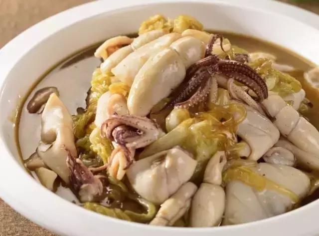 这些秘制的海鲜神店，把正宗烤蚬子、海蛎子刮回家