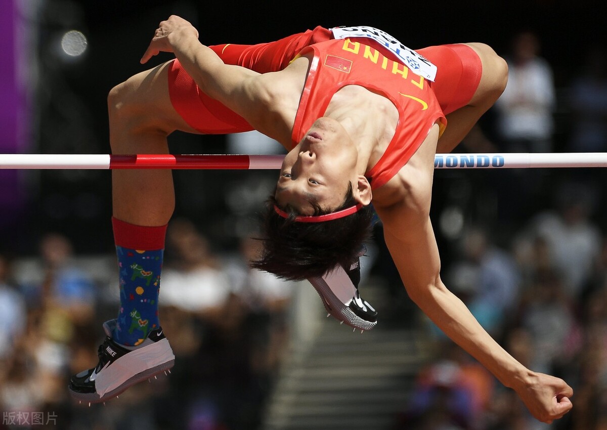 张国伟跳高复出,跳高运动员张国伟龙吸水