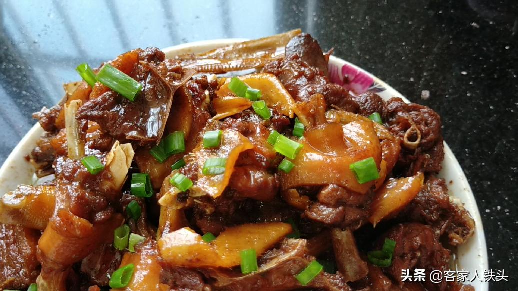 客家田螺香焖鸭,客家南乳焖鸭的食谱