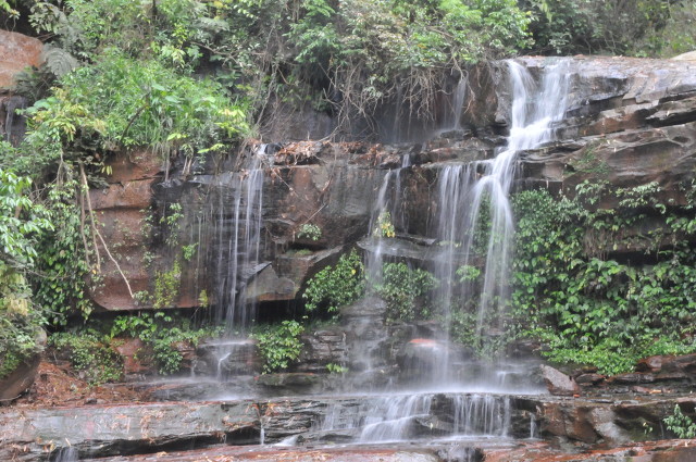 贵州赤水天鹅堡避暑山庄,贵州赤水千岛湖避暑