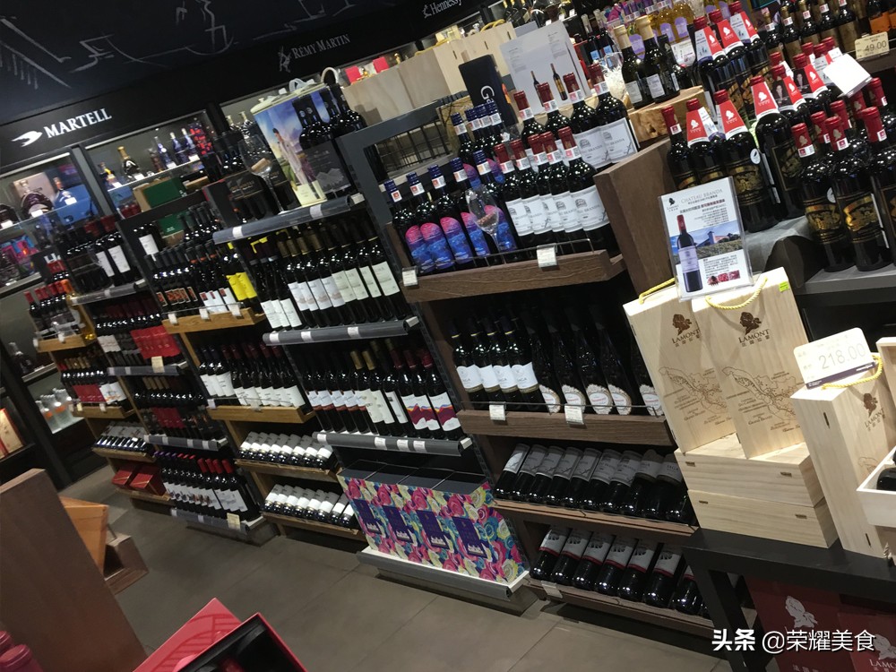 喝不起82年的拉菲下一句,喝不上82年的拉菲