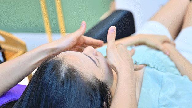 叹头部SPA!拒做人间“油”物,解锁防秃养发小妙招