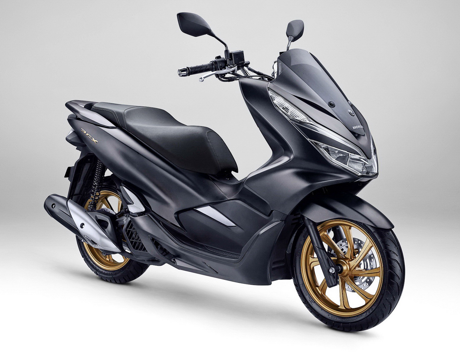 简讯三则:印尼市场搞促销的PCX、新图案泰版GD110等