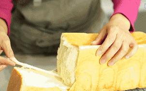 在家就能做松软的北海道牛奶吐司,北海道吐司奶香浓郁柔软拉丝